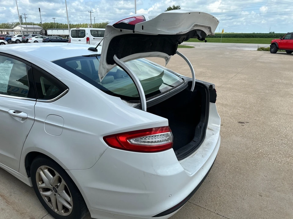 2016 Ford Fusion 2nd Gen - Image 10 of 12