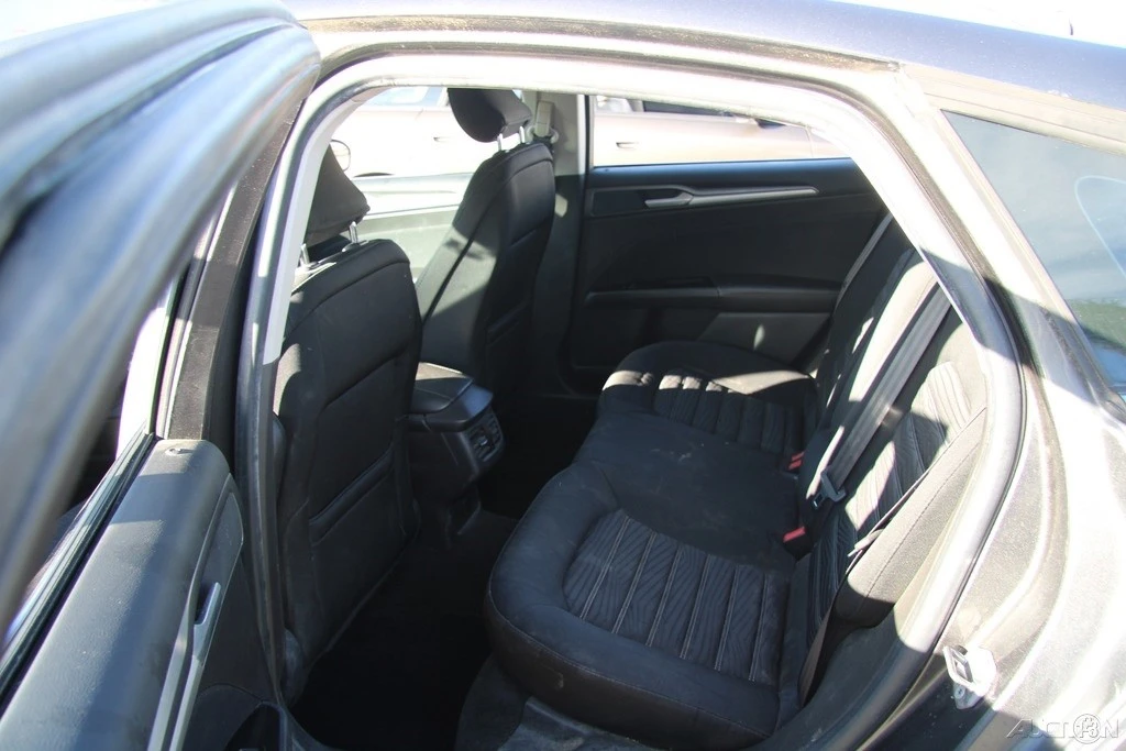 2016 Ford Fusion 2nd Gen - Image 19 of 21