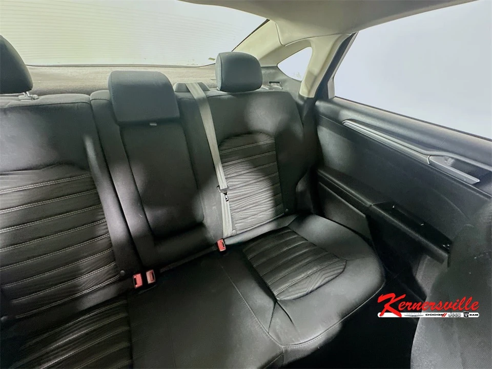 2016 Ford Fusion 2nd Gen - Image 14 of 21
