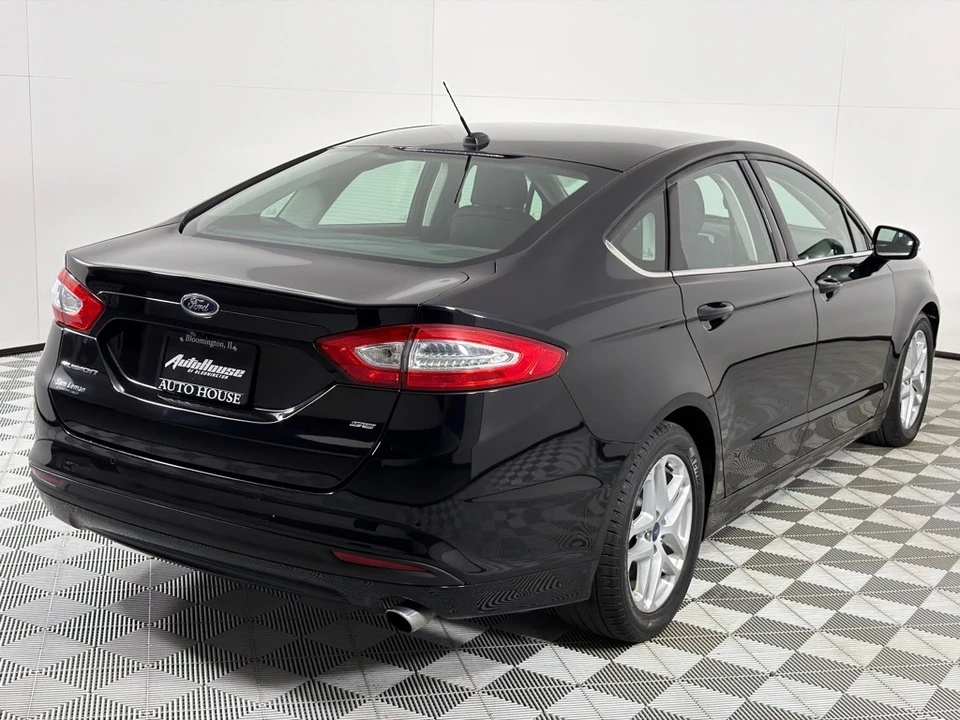 2016 Ford Fusion 2nd Gen - Image 5 of 12