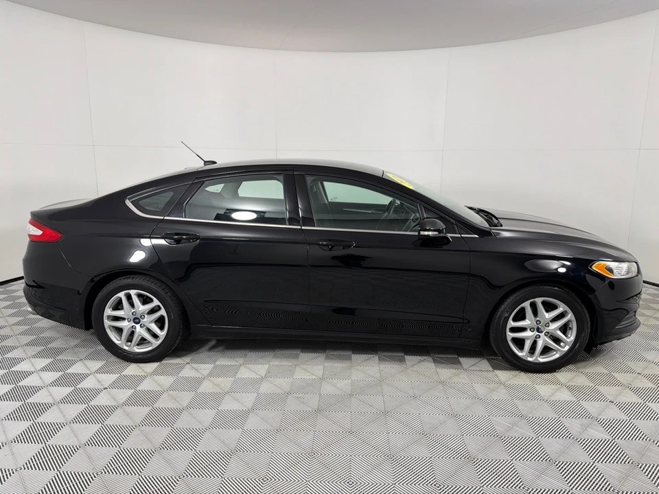 2016 Ford Fusion 2nd Gen - Image 4 of 12