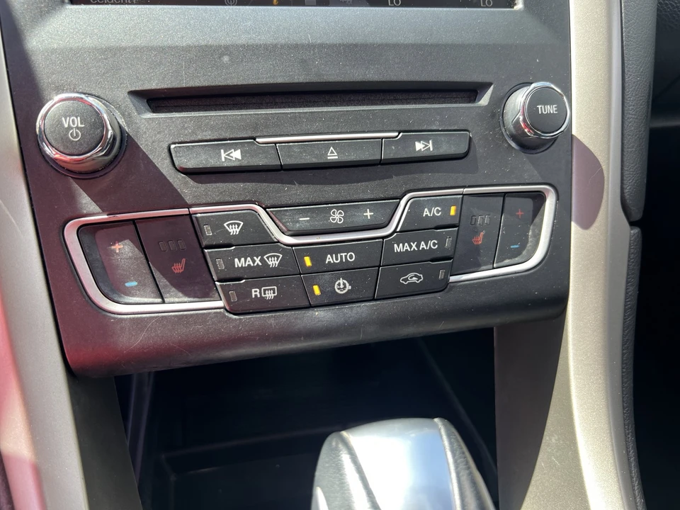2016 Ford Fusion 2nd Gen - Image 17 of 21