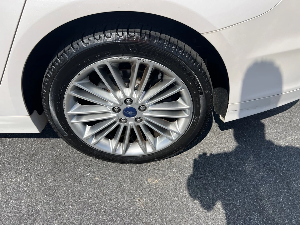 2016 Ford Fusion 2nd Gen - Image 9 of 12