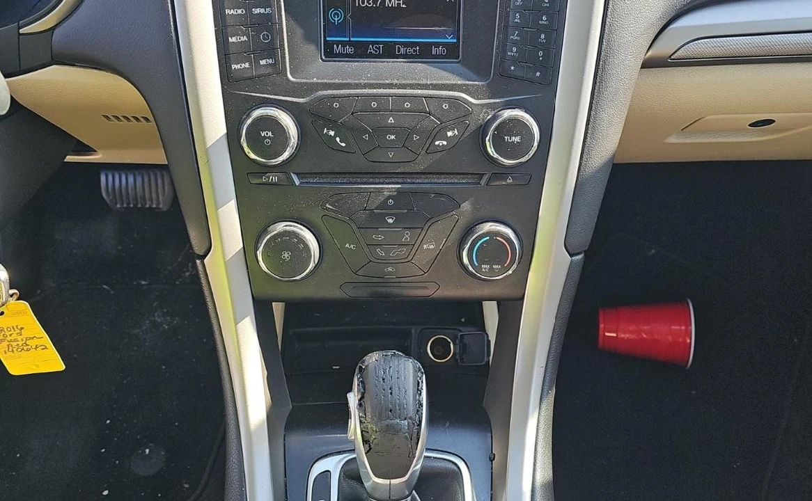 2016 Ford Fusion 2nd Gen - Image 9 of 10