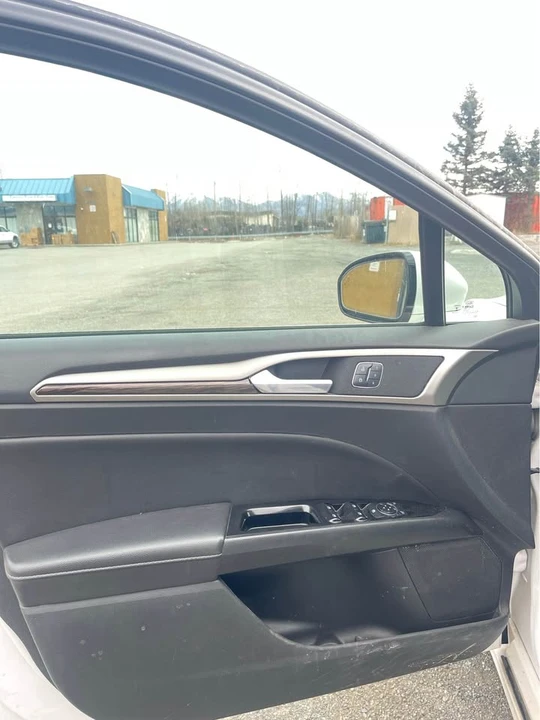2016 Ford Fusion 2nd Gen - Image 13 of 18