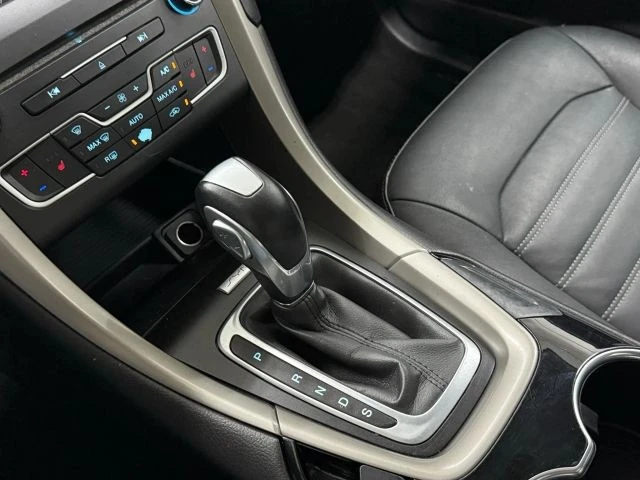 2016 Ford Fusion 2nd Gen - Image 16 of 31