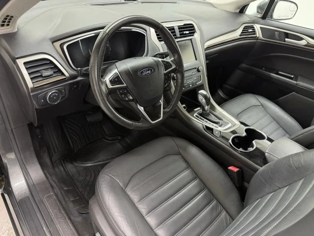 2016 Ford Fusion 2nd Gen - Image 2 of 31