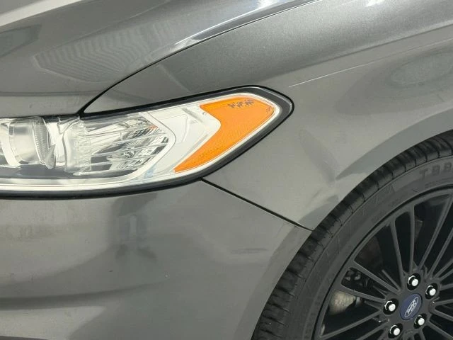 2016 Ford Fusion 2nd Gen - Image 25 of 31