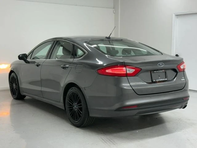 2016 Ford Fusion 2nd Gen - Image 29 of 31