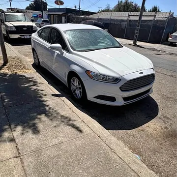 2016 Ford Fusion SE Sedan 4D