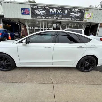 2016 Ford Fusion SEL Sedan 4D