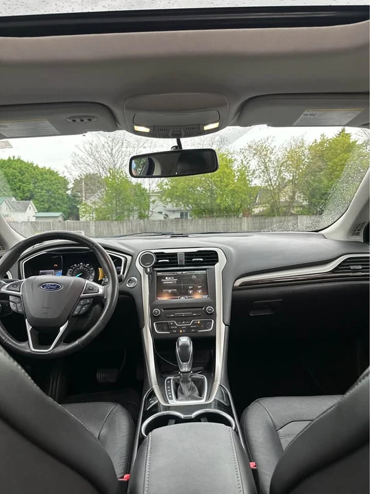 2016 Ford Fusion 2nd Gen - Image 15 of 18