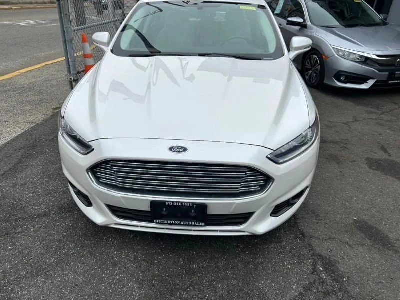2016 Ford Fusion 2nd Gen - Image 2 of 12