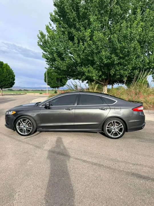 2016 Ford Fusion 2nd Gen - Image 2 of 10