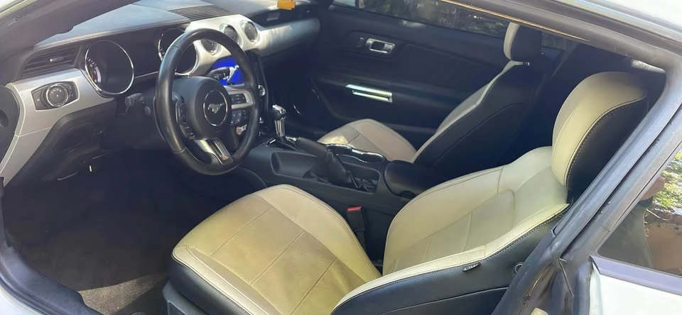 2016 Ford GT - Image 6 of 11