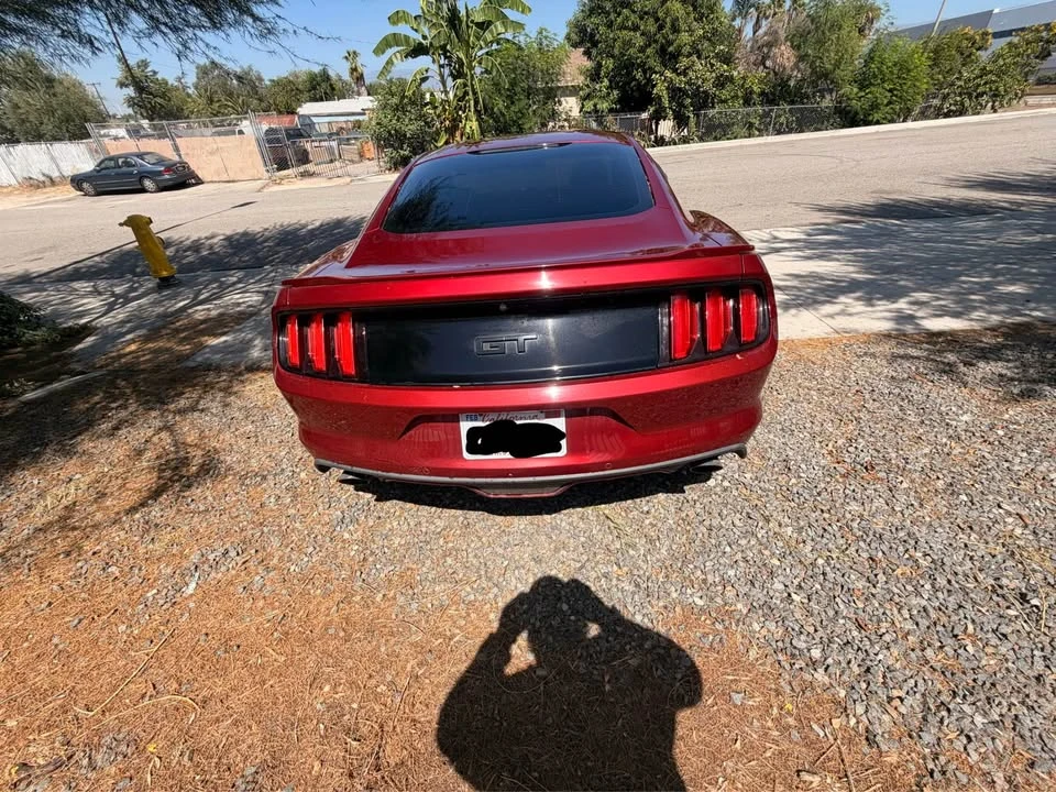 2016 Ford GT - Image 2 of 6