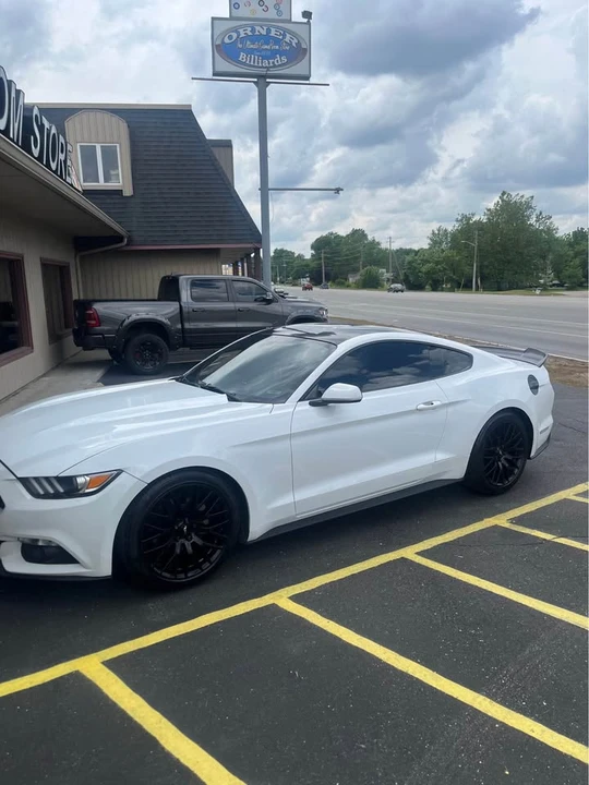 2016 Ford S550 Mustang - Image 2 of 3