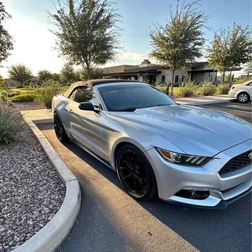 2016 Ford Mustang Convertible 2D