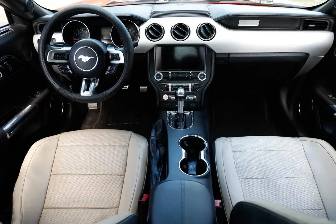 2016 Ford S550 Mustang - Image 2 of 12