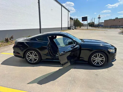 2016 Ford Mustang EcoBoost Coupe 2D