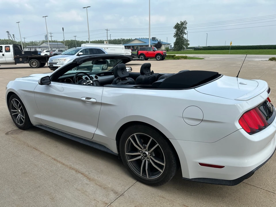 2016 Ford S550 Mustang - Image 14 of 21