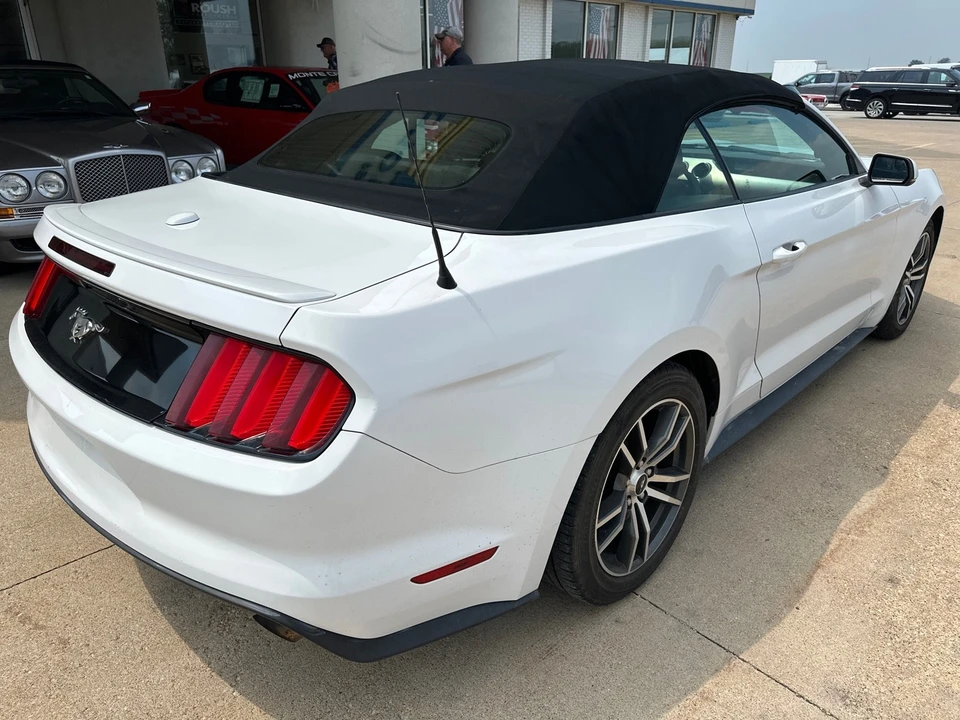 2016 Ford S550 Mustang - Image 2 of 21