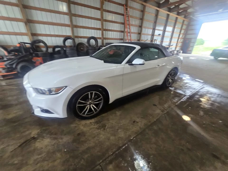 2016 Ford S550 Mustang - Image 2 of 14