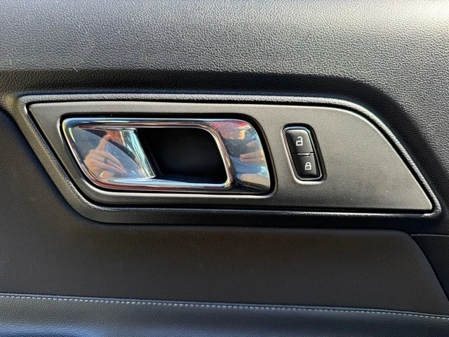 2016 Ford S550 Mustang - Image 11 of 12