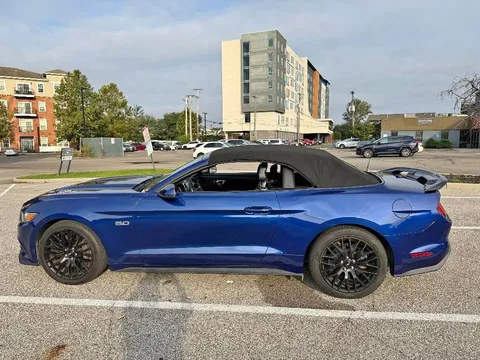 2016 Ford Mustang GT Convertible 2D