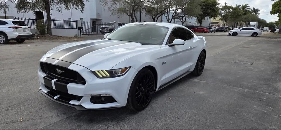 2016 Ford S550 Mustang - Image 2 of 10