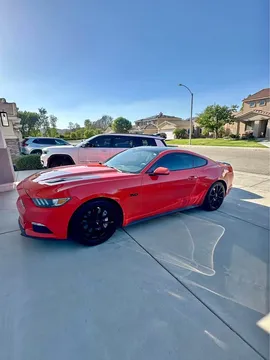 2016 Ford Mustang GT Deluxe Coupe 2D