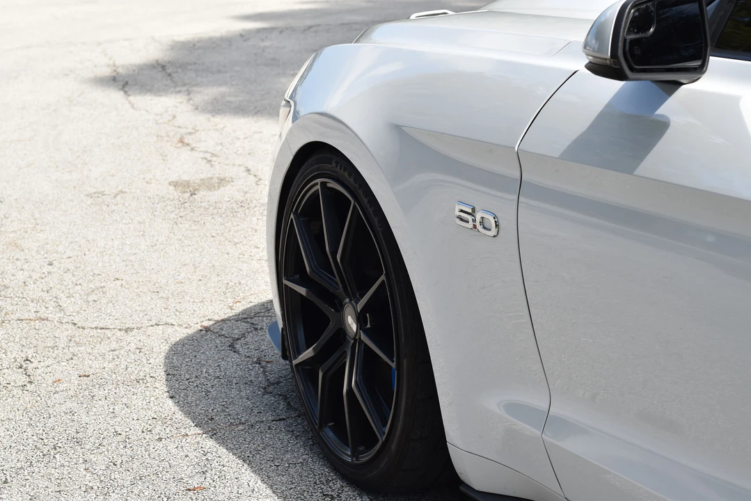 2016 Ford S550 Mustang GT - Image 10 of 31