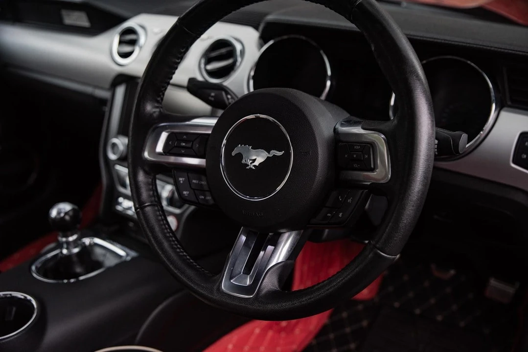 2016 Ford S550 Mustang - Image 2 of 30