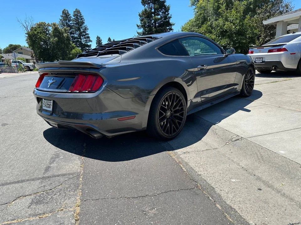 2016 Ford Mustang - Image 8 of 12