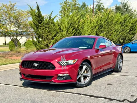 2016 Ford Mustang V6