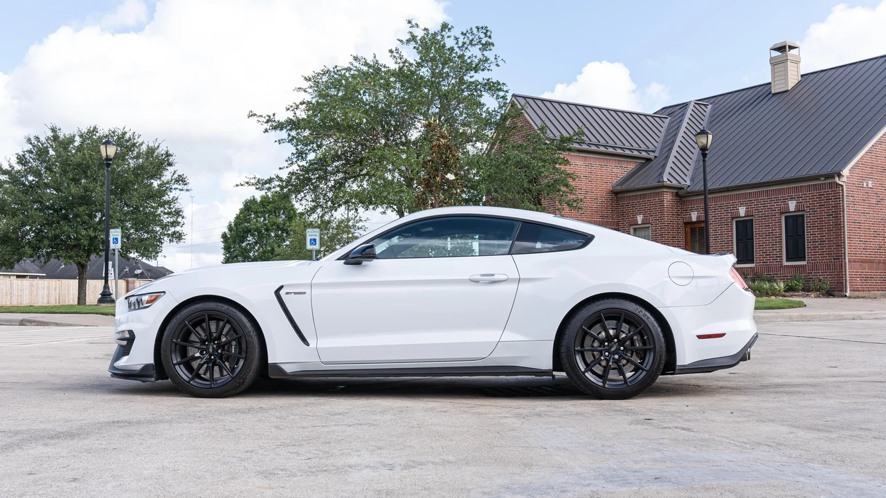2016 Ford S550 Mustang - Image 2 of 8