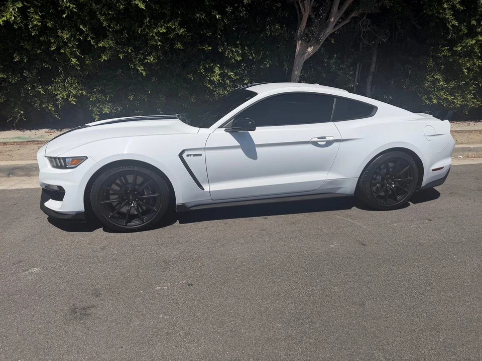 2016 Ford S550 Shelby Mustang GT350 - Image 2 of 31