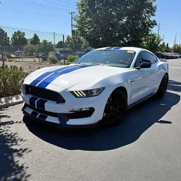 2016 Ford Mustang Shelby GT350 Coupe 2D