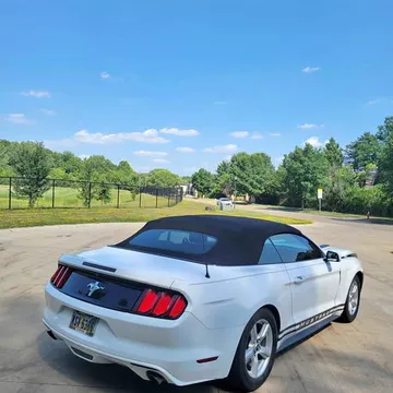 2016 Ford Mustang V6 Coupe 2D