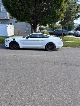 2016 Ford Mustang V6 Coupe 2D
