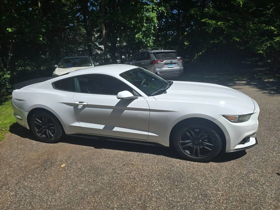 2016 Ford S550 Mustang - Image 2 of 5