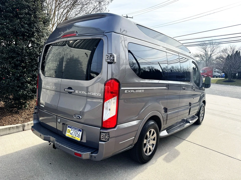 2016 Ford - Image 3 of 31