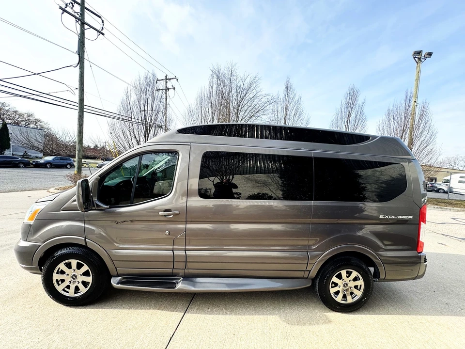 2016 Ford - Image 6 of 31