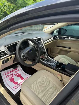 2016 Ford Otro