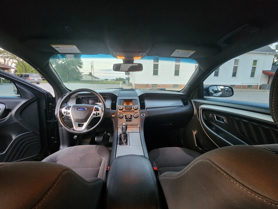 2016 Ford Taurus 6th Gen - Image 15 of 30