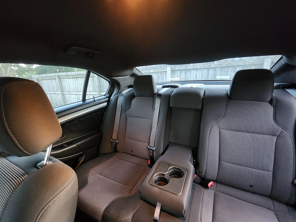 2016 Ford Taurus 6th Gen - Image 16 of 30