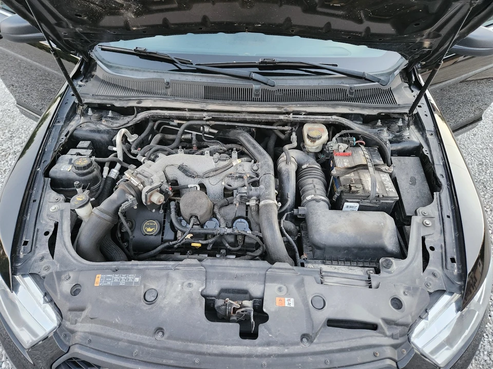 2016 Ford Taurus 6th Gen - Image 21 of 30