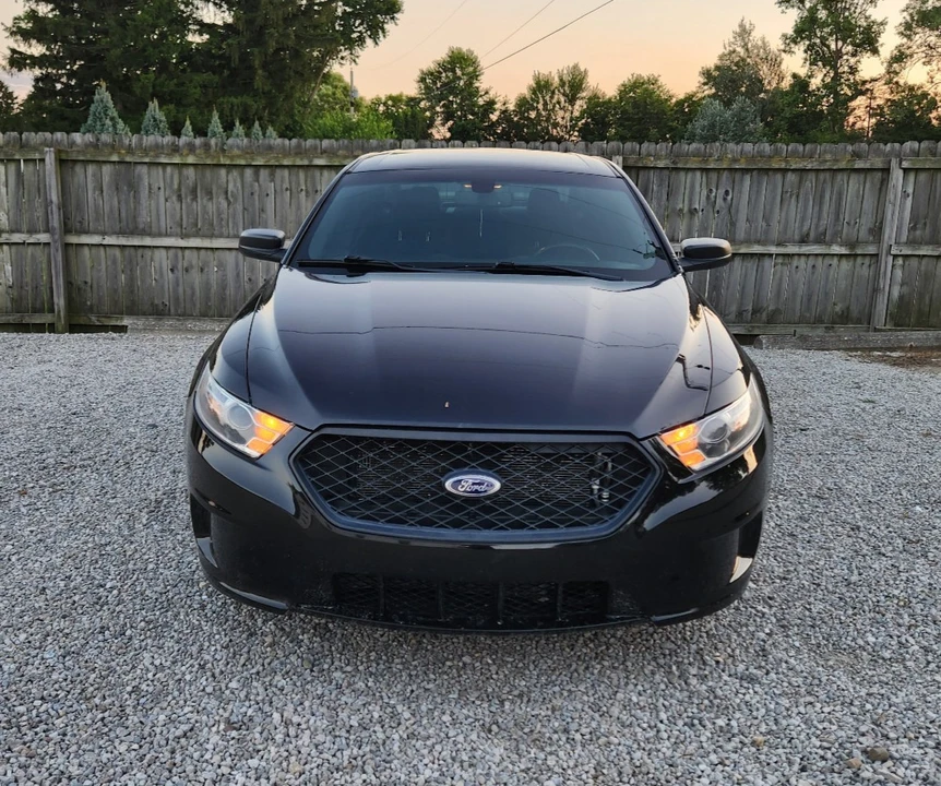 2016 Ford Taurus 6th Gen - Image 2 of 30