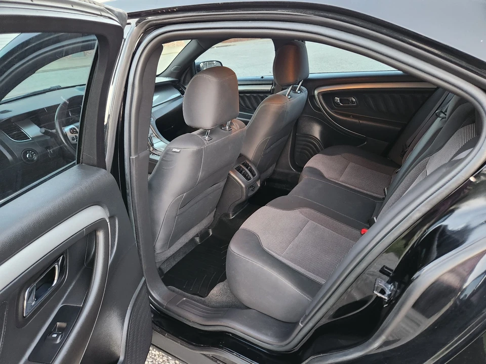 2016 Ford Taurus 6th Gen - Image 12 of 30