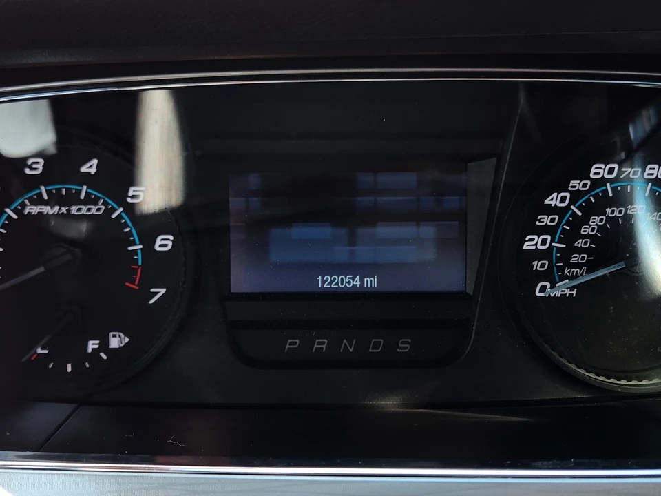 2016 Ford Taurus 6th Gen - Image 29 of 30
